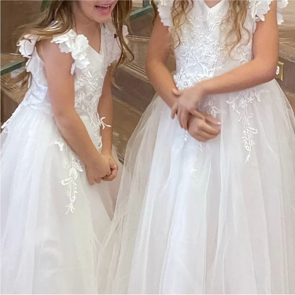 Elegant White Flower Girl Dress - Picture 2 of 3